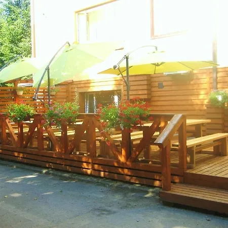 Auksine Avis 住宿加早餐酒店 3*